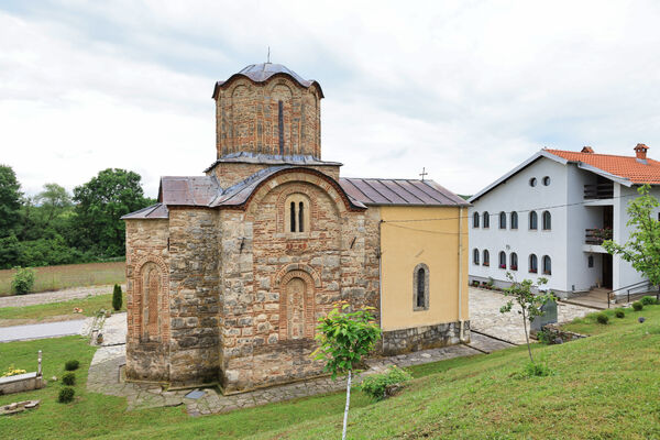 Северна страна цркве