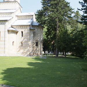 Дечани 11