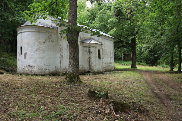 Црква са североистока