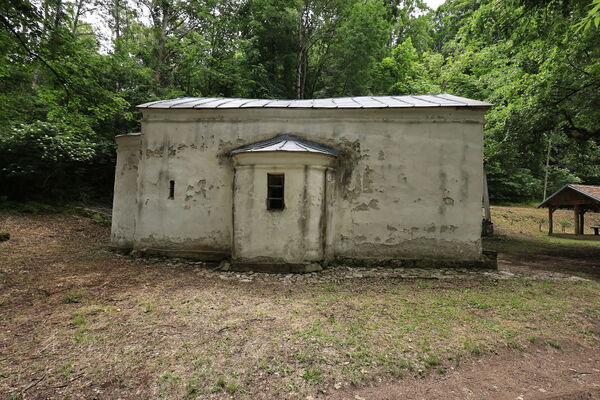 Северна страна цркве