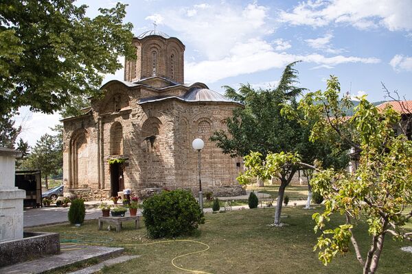 Црква са југоистока