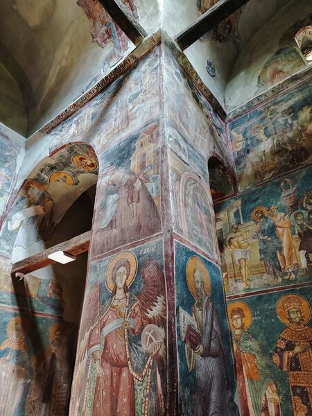 Северозападни део храма